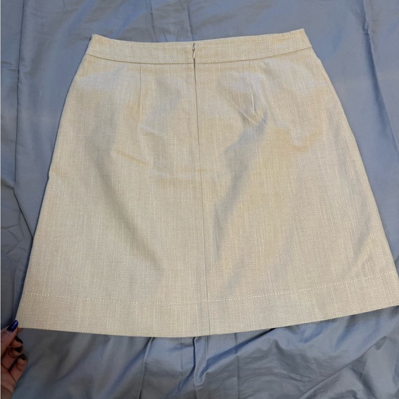 NWT Ann Taylor Textured Buttoned A-Line Skirt 8P - Picture 4 of 5